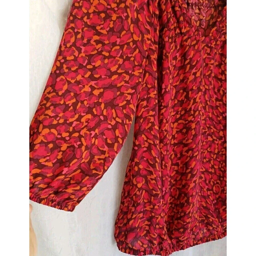 LOFT Ann Taylor Blouse Size XS Red Abstract Keyhole 3/4 Length Elastic Sleeve